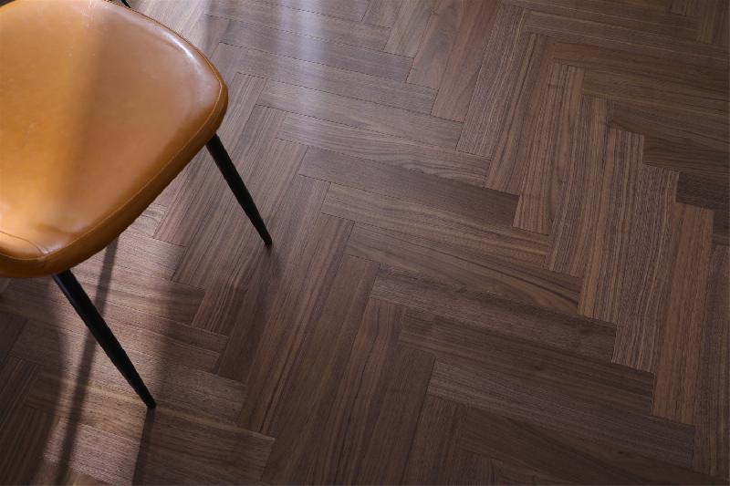 黑胡桃 人字拼 落日余暉